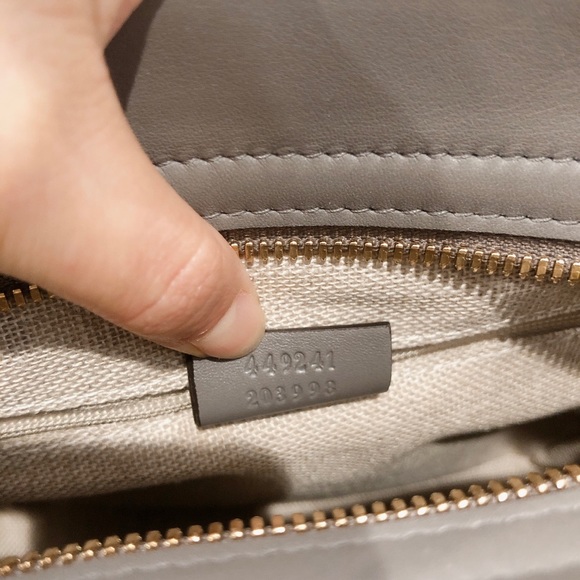 Gucci Handbag - Picture 13 of 14